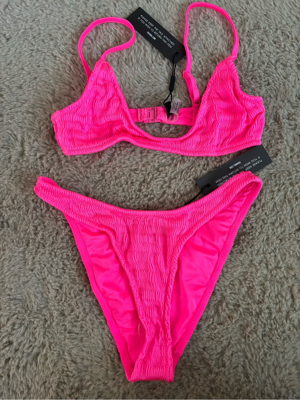 triangl swimwear MAIYA MYSA Bikini Set
Size small + top and size large bottom